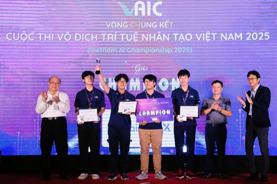 Nhóm học sinh Hà Nội chiến thắng cuộc thi Vô địch trí tuệ nhân tạo Việt Nam 2025