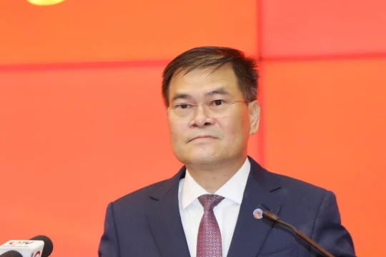 Ông Bùi Văn Khắng làm Chủ tịch UBND tỉnh Quảng Ninh