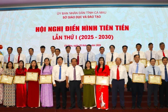 Ngành GD&ĐT Cà Mau thực hiện tốt các phong trào thi đua yêu nước