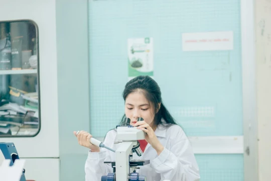 30-35% sinh viên tham gia nghiên cứu khoa học