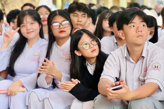 "Nhiều người tin nhờ đòn roi, mắng mỏ mà nên người"
