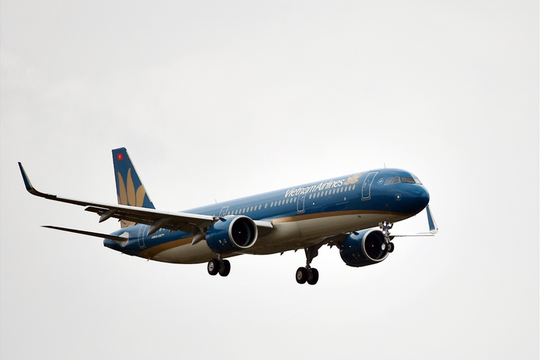 Nhiều chuyến bay Vietnam Airlines bị ảnh hưởng bởi siêu bão Ragasa