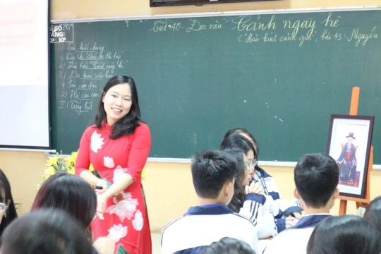 Điều chỉnh quy định trả lương dạy thêm giờ đối với nhà giáo