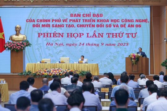 Thủ tướng: Tranh thủ 'từng ngày, từng giờ' để thúc đẩy khoa học công nghệ, đổi mới sáng tạo và chuyển đổi số