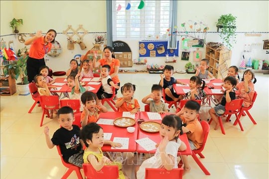 Quy định mới về chế độ trả tiền lương dạy thêm giờ đối với nhà giáo