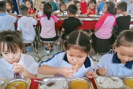 An toàn bán trú cho học sinh: Kiểm soát chặt từ đầu vào