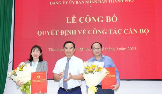 Chánh Văn phòng UBND TP HCM và Giám đốc Sở Nội vụ nhận thêm nhiệm vụ