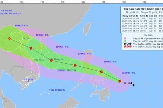 Bão Bualoi( bão số 10) tiếp tục mạnh lên, mỗi giờ đi được khoảng 20km