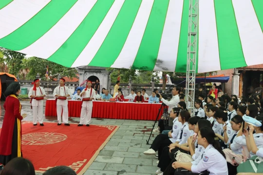Đưa nghệ thuật dân gian đến gần với học sinh tỉnh Phú Thọ