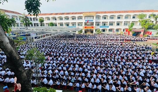 Vụ học sinh không học kỹ năng phải đón về trước 15 giờ: Hiệu trưởng lên tiếng