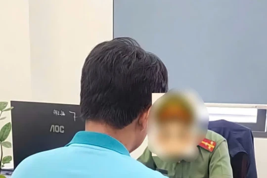 Nam thanh niên bị phạt vì chuyển cuộc gọi đòi nợ về đường dây nóng Bộ Công an