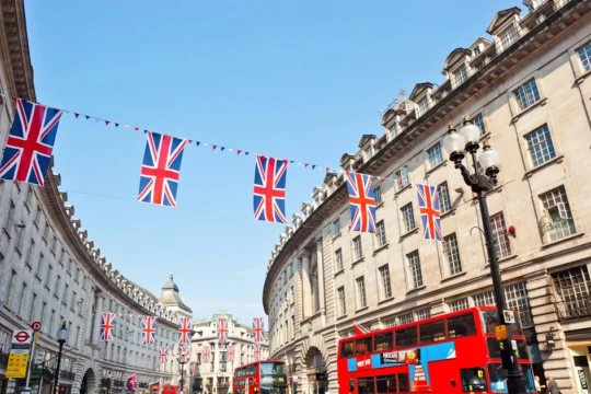 Anh mở rộng visa để thu hút nhân tài