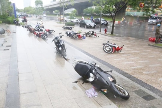 Tin mới nhất về cơn bão số 10: Khi nào Hà Nội bắt đầu mưa to đến rất to?