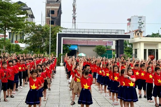 Hà Nội: Lạm thu ở trường học, phụ huynh kiến nghị