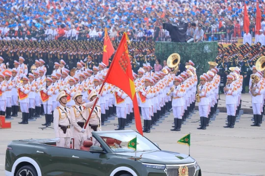 Công an nhân dân vì Đảng, vì dân