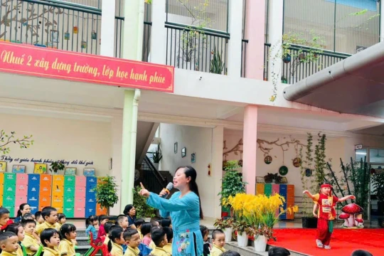 Cô giáo mầm non 'truyền lửa' đam mê nghệ thuật