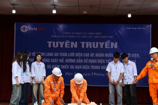 Lan tỏa kiến thức an toàn điện đến học đường vùng cao Điện Biên