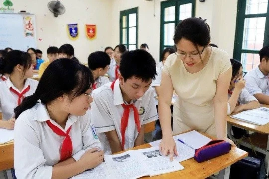 Quyền lợi của nhà giáo thỉnh giảng?