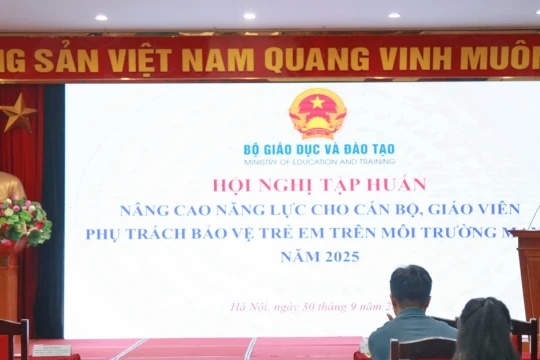 Nâng cao năng lực bảo vệ trẻ em, học sinh trên môi trường mạng