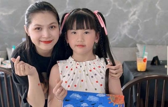 Từ sinh viên vẽ tranh tường trên VTV đến cô giáo làng truyền cảm hứng cho thiếu nhi