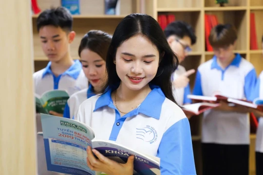 Xóa định kiến giới bằng tri thức và đào tạo khoa học