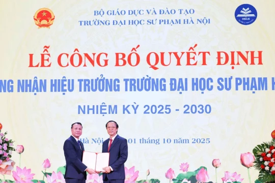 Công bố quyết định công nhận Hiệu trưởng Trường ĐHSP Hà Nội nhiệm kỳ 2025-2030