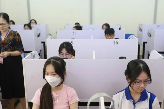 Thi tốt nghiệp THPT trên máy tính: Từng bước chắc chắn, minh bạch