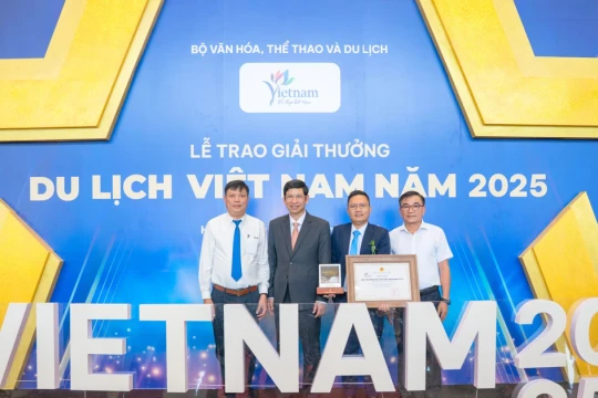 'Đường Trường Sơn huyền thoại - Hang Chỉ huy’ đạt Giải thưởng du lịch 2025