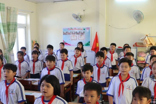 Ngành Giáo dục Cà Mau ngăn chặn 'lạm thu' trong trường học