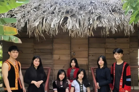 Cách hai sinh viên người Tày và Ơ Đu gìn giữ nét đẹp văn hoá dân tộc