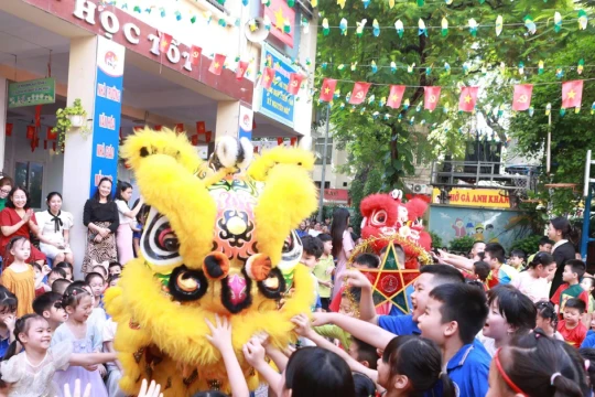 Trung thu hạnh phúc và lan tỏa yêu thương dành cho trẻ