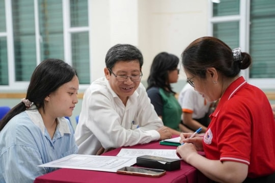 Nhiều trường học ở TP HCM cấm thu quỹ lớp
