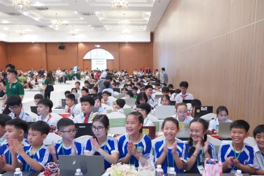 Báo Giáo dục và Thời đại phối hợp tổ chức Cuộc thi Robothon TP Cần Thơ năm 2025