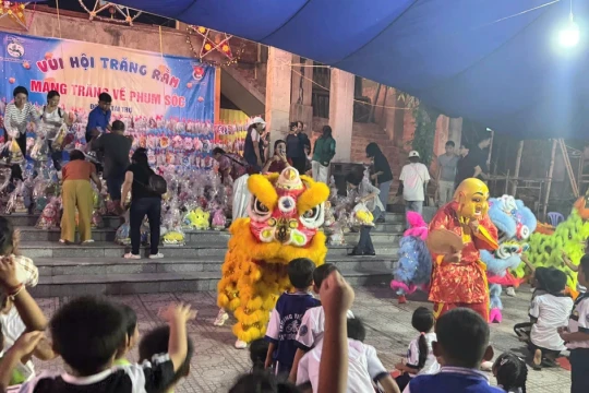 An Giang rộn ràng chương trình 'Mang trăng về phum sóc'