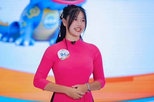 Nữ sinh Việt vào top 3 cuộc thi Hán ngữ lớn nhất thế giới