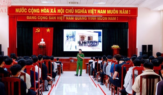 Sập bẫy "công an giả", nam sinh viên ở Gia Lai bị lừa mất gần 1,3 tỉ đồng