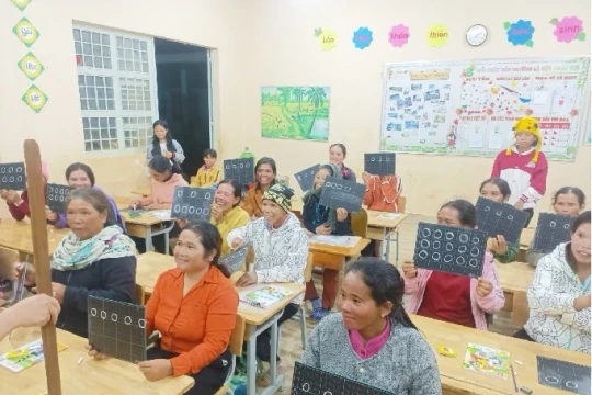 Lâm Đồng thực hiện xóa mù chữ trong bối cảnh mới