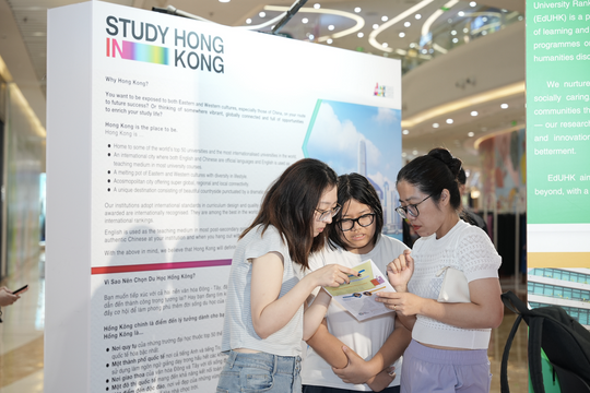 Mở ra nhiều cơ hội học tập và sự nghiệp cho sinh viên Việt Nam