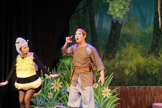 Vở chèo 'Chuyện chú Cuội cây đa': Lời nhắc bảo vệ cuộc sống mai sau
