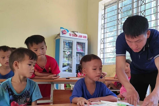 Mô hình trường nội trú liên cấp vùng biên: Nhu cầu cấp thiết