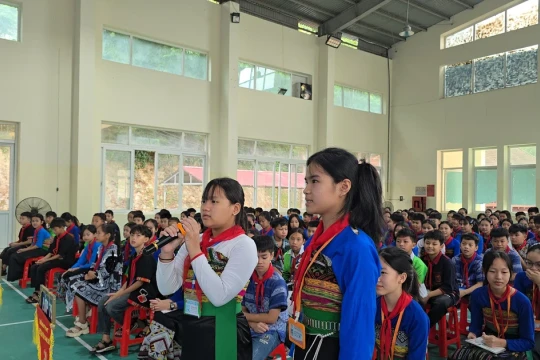 Kinh nghiệm từ địa phương giữ vững chuẩn xóa mù chữ mức độ 2