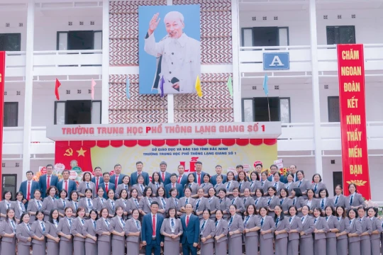 Khẳng định vị thế bằng chất lượng giáo dục toàn diện
