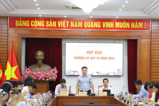 Thúc đẩy du lịch, lan tỏa sức mạnh văn hóa Việt