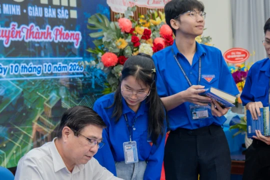 Kiến tạo TPHCM thành siêu đô thị năng động, thông minh và giàu bản sắc