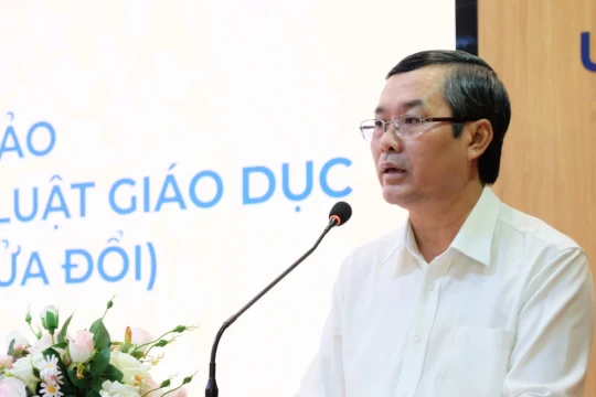 Bộ GD&ĐT lấy ý kiến hoàn thiện 2 dự thảo luật về giáo dục