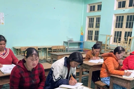 Giữ lửa con chữ giữa đại ngàn Kon Plông