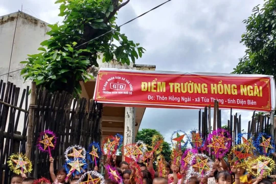 Chung tay xóa mù chữ, mở cánh cửa tri thức ở Tủa Thàng