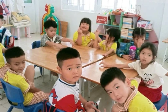 Vượt sóng tới lớp, thầy trò Nhơn Châu giữ lửa ước mơ