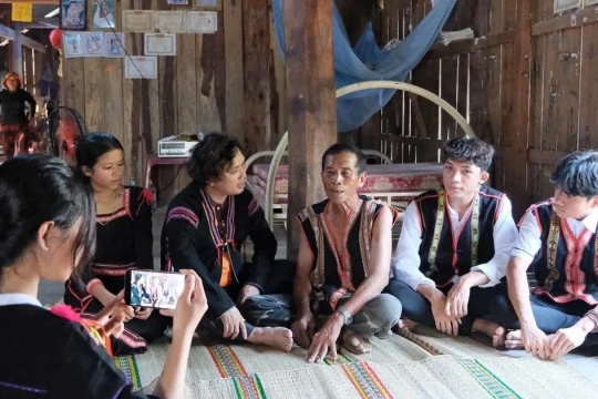 Giữ hồn Jrai qua những trang truyện cổ