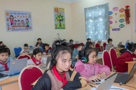 Mường Nhé nỗ lực xoá mù chữ, nâng cao dân trí vùng biên